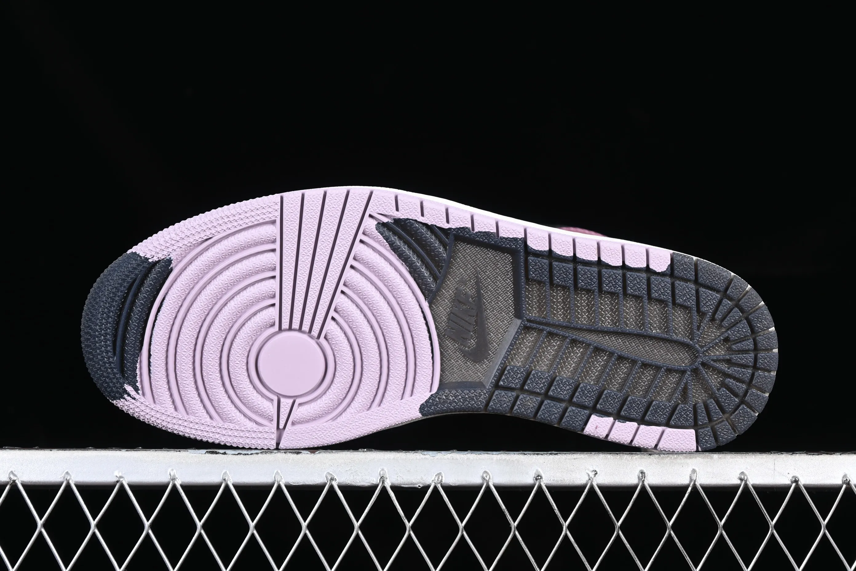 All categories Air Jordan Jordan series basketball shoes Air Jordan 1 High Air Jordan 1 Element "Gore-Tex" AJ1 Joe 1 Violet high-top basketball shoes DB2889-500